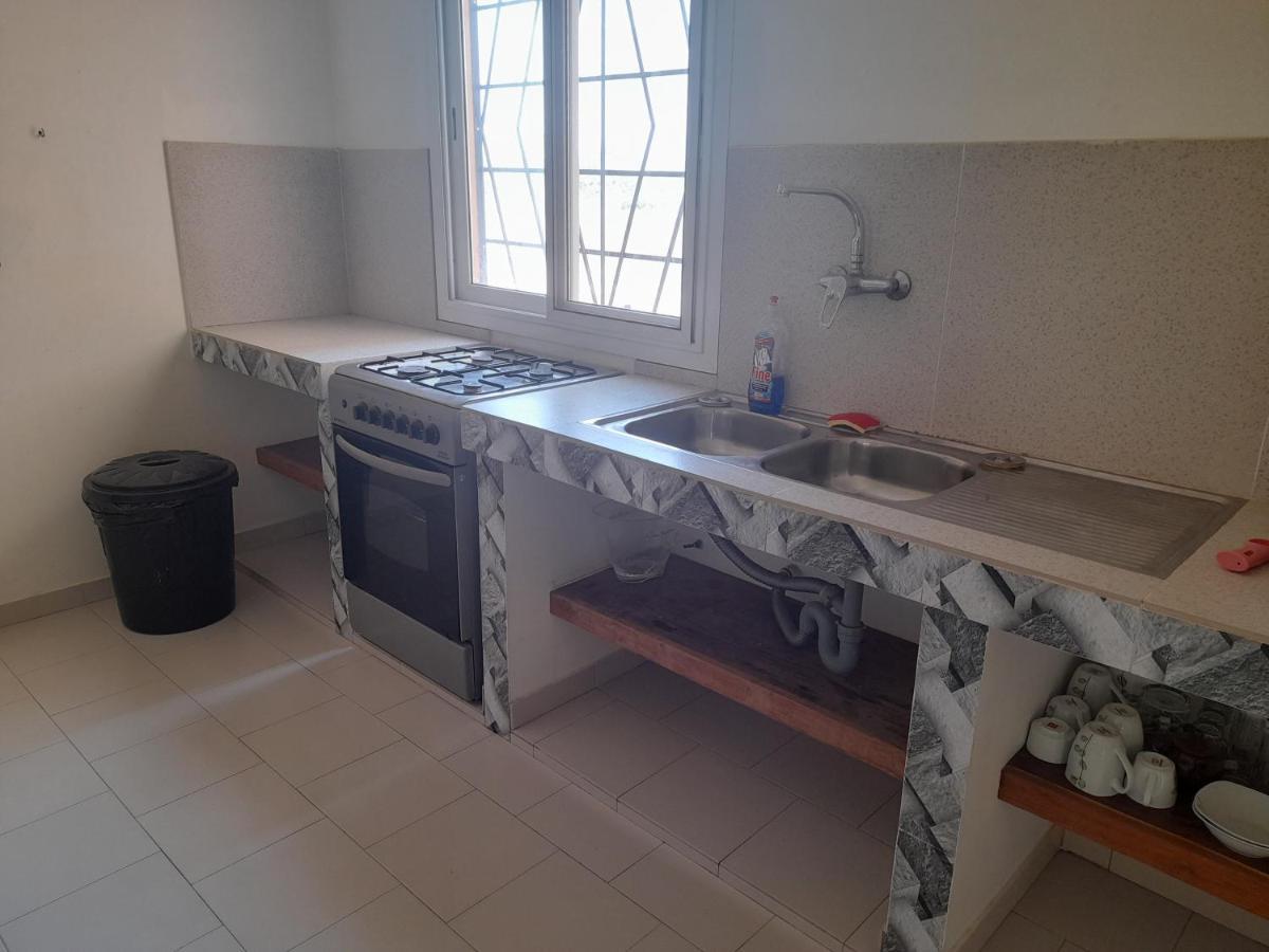 Appartement Familial Spacieux Avec Climatisation Ziguinchor Exteriér fotografie