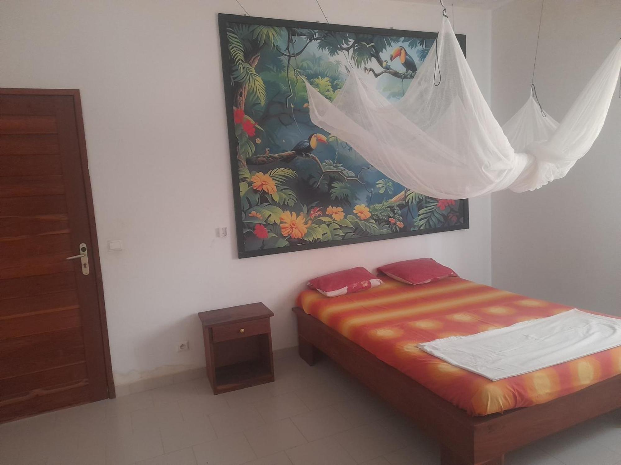 Appartement Familial Spacieux Avec Climatisation Ziguinchor Exteriér fotografie