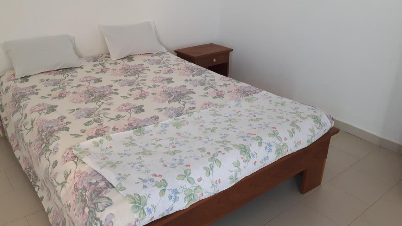 Appartement Familial Spacieux Avec Climatisation Ziguinchor Exteriér fotografie